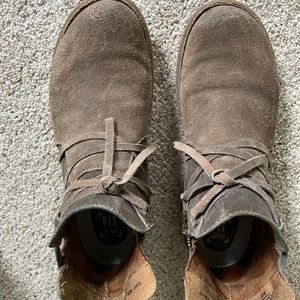 Size 9.5 leather suede bootie
